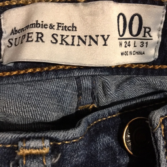 Abercrombie & Fitch Dark Wash Blue Super Skinny Jeans - Picture 9 of 10